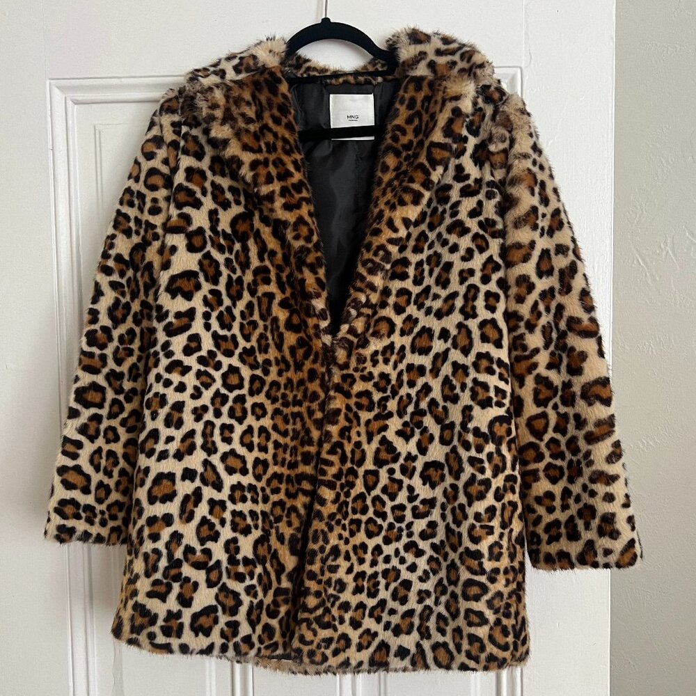 NWOT Faux Fur Animal Print Coat
